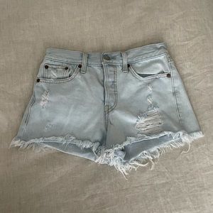 Levi’s Shorts Size 25